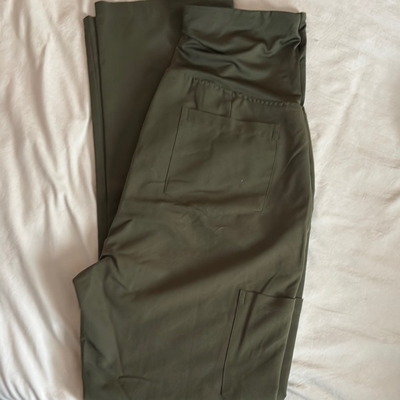 Maternity Olive Green Women's Skinny Scrub Pants - Picture 1 of 2